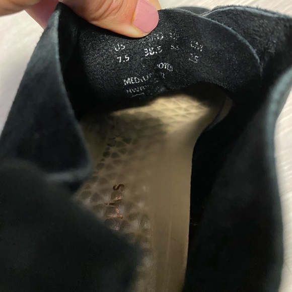 Suede ankle boots - Picture 3 of 4